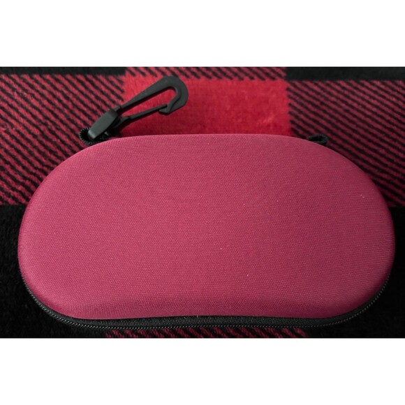 Twizzlers Tifosi Twizz the Day Away Red Lens Sunglasses w/ Case, Sticker, & Wipe - Picture 4 of 4